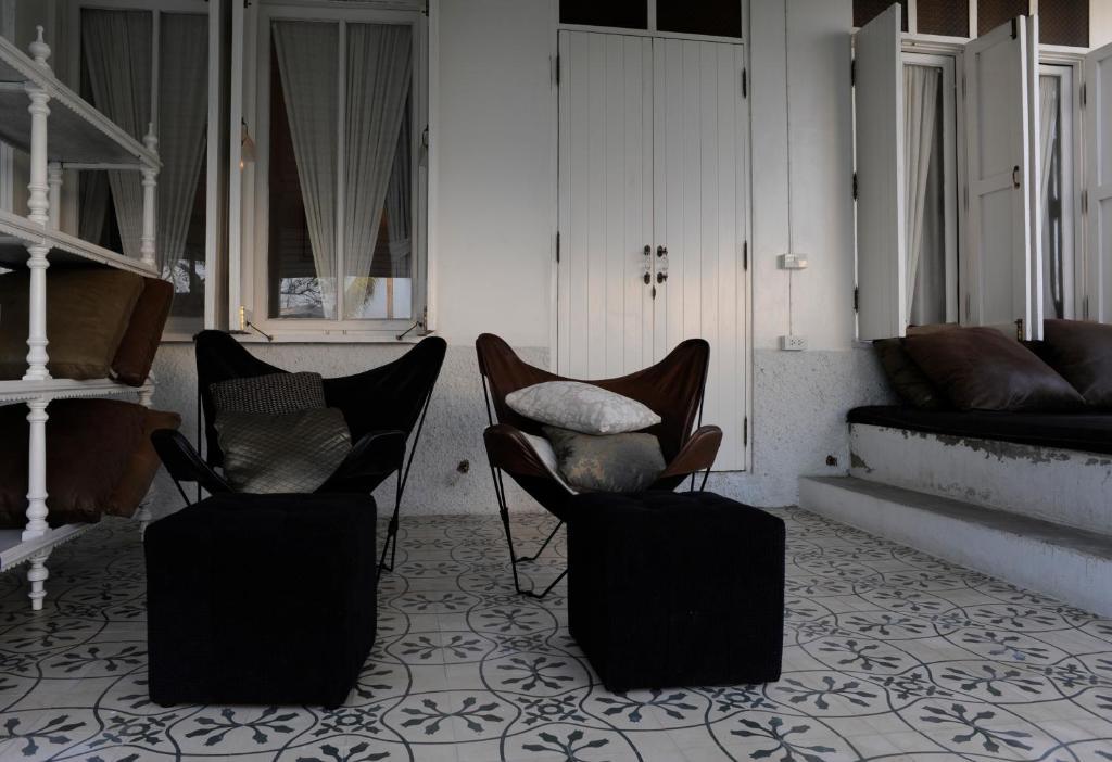 The Hen Hua Hin Hotel Quarto foto
