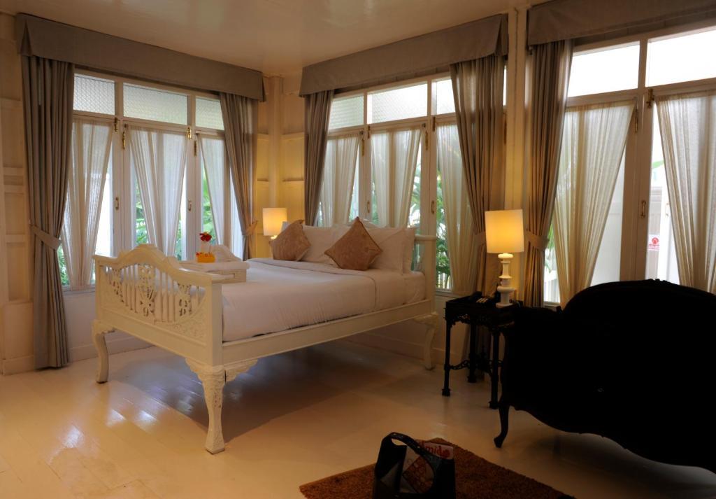 The Hen Hua Hin Hotel Quarto foto
